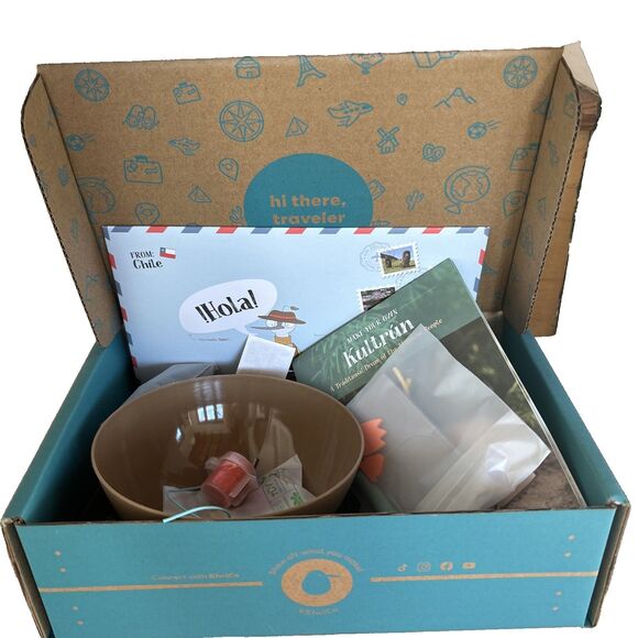 Kiwi Co World Atlas Crate LOT of 2  CHILE & GHANA Geography & Culture 6-12yr NEW - Picture 2 of 10